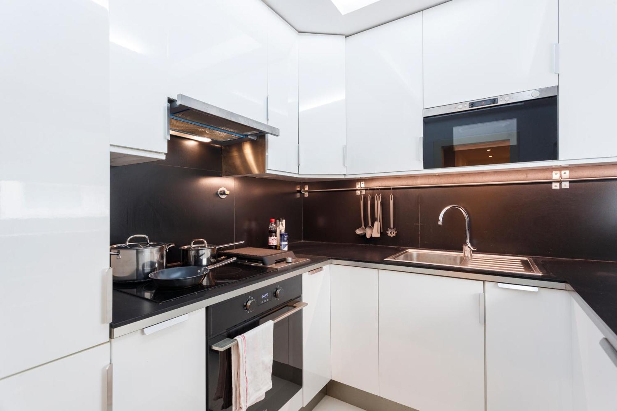 Shared Accommodation In Bairro Alto - Chiado 리스본 외부 사진